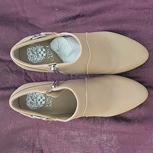 Women's Vince Camuto Twilight taupe giglo ankle boots. Leather like material.